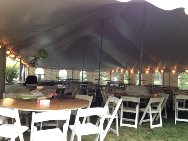 Wedding tent rentals in Hartland, WI